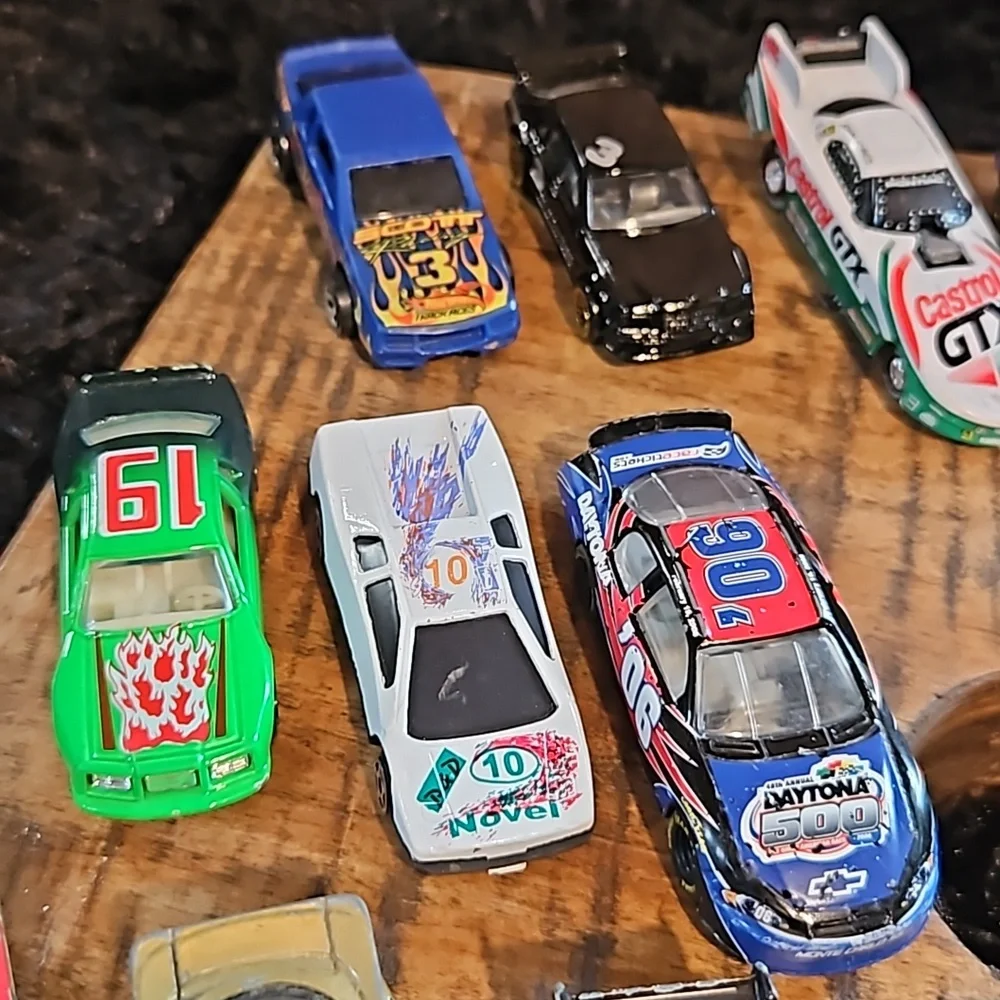 Matchbox Race Car Collection - Picture 1 of 14